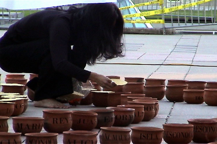 2002
Monument à Ciudad Juarez
Claudia Bernal